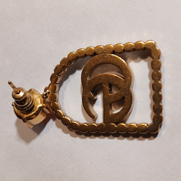 AUTHENTIC GUCCI GOLD TONE MULTIPLE COLORED CRYSTAL DANGLING EARRINGS - Picture 5 of 7